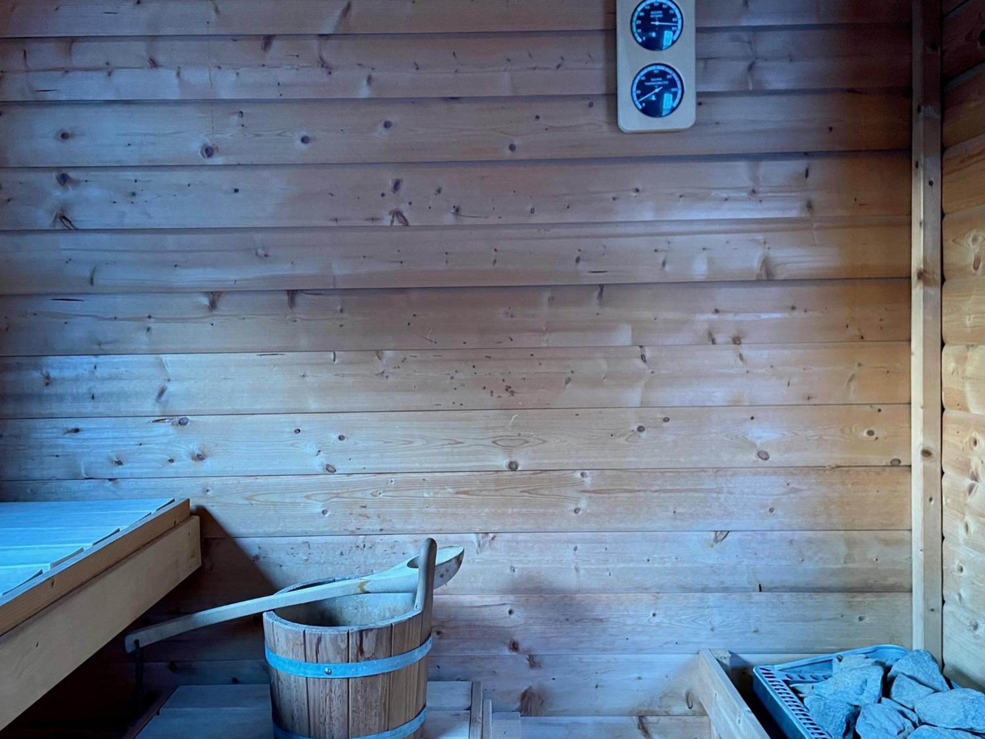 Modernes Holzhaus Im Skandinavischen Stil Mit Sauna, Garten Und 2 Katzen Norderstedt Dış mekan fotoğraf